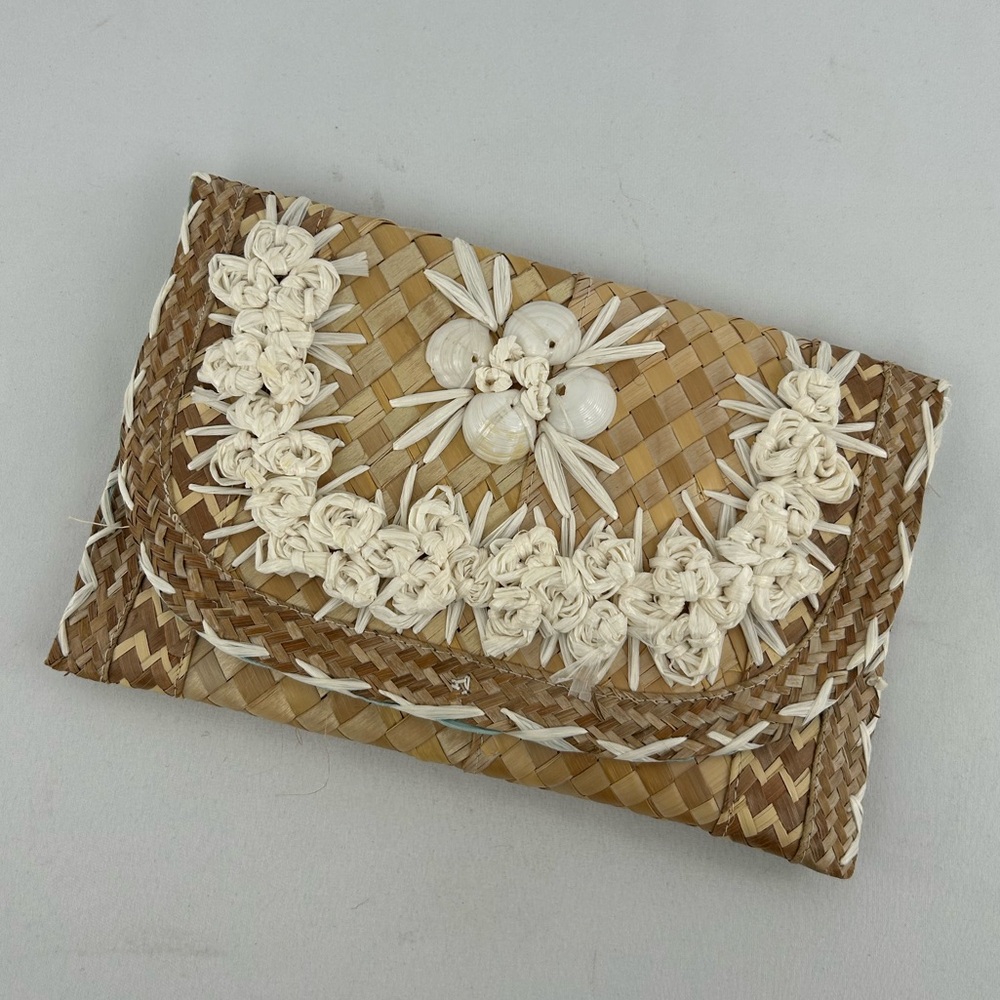 Vintage Wicker Clutch with Shell Decoration